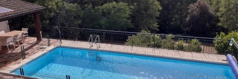 Gite de groupe avec piscine en Ardèche